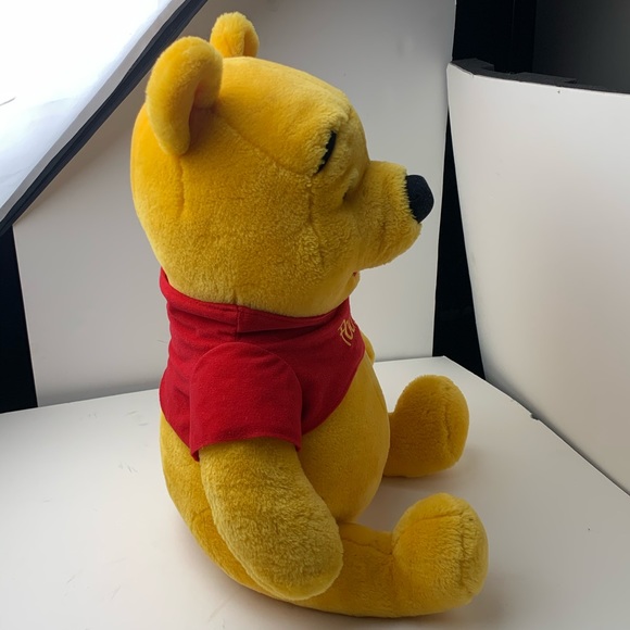 Disney stuffed toy Pooh. - Picture 4 of 5